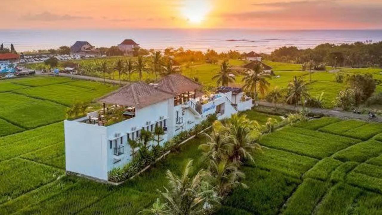 Swell Hotel, Pool Bar & Restaurant Tanah Lot  Exterior photo